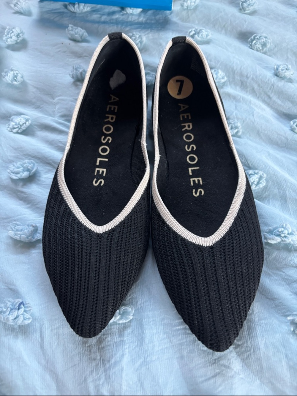 AEROSOLES Black Knit Pointed Ballet Flats with White Trim